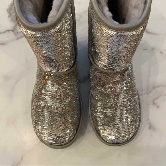 UGG Silver Gold Classic Short Flip Sequin Cosmos - Picture 4 of 15